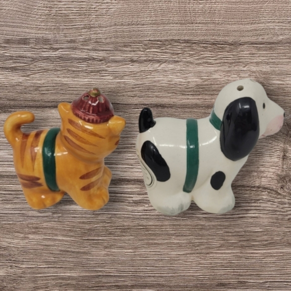 CAT AND DOG SALT AND PEPPER SHAKERS - Picture 3 of 5